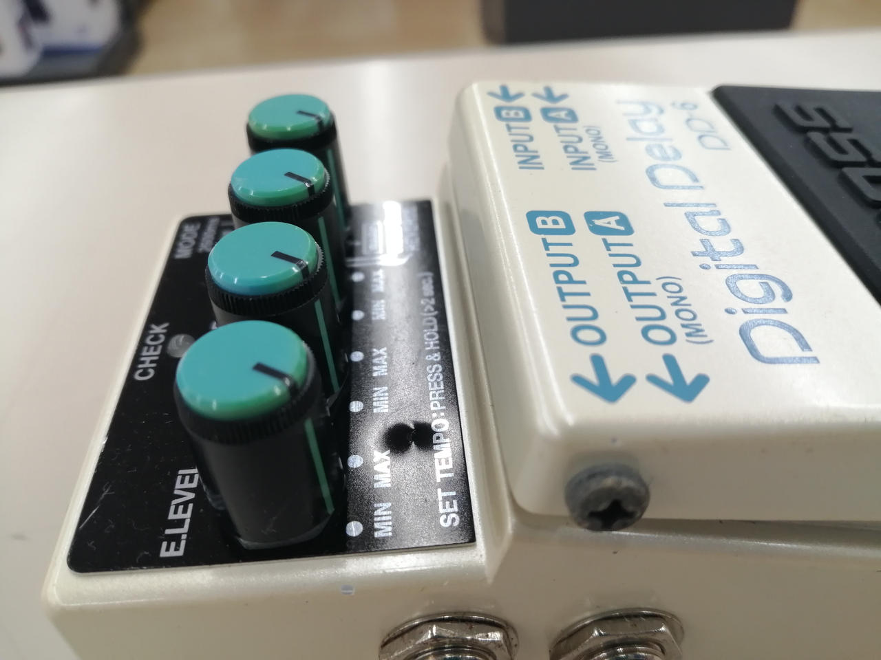 凹んでる箇所あり