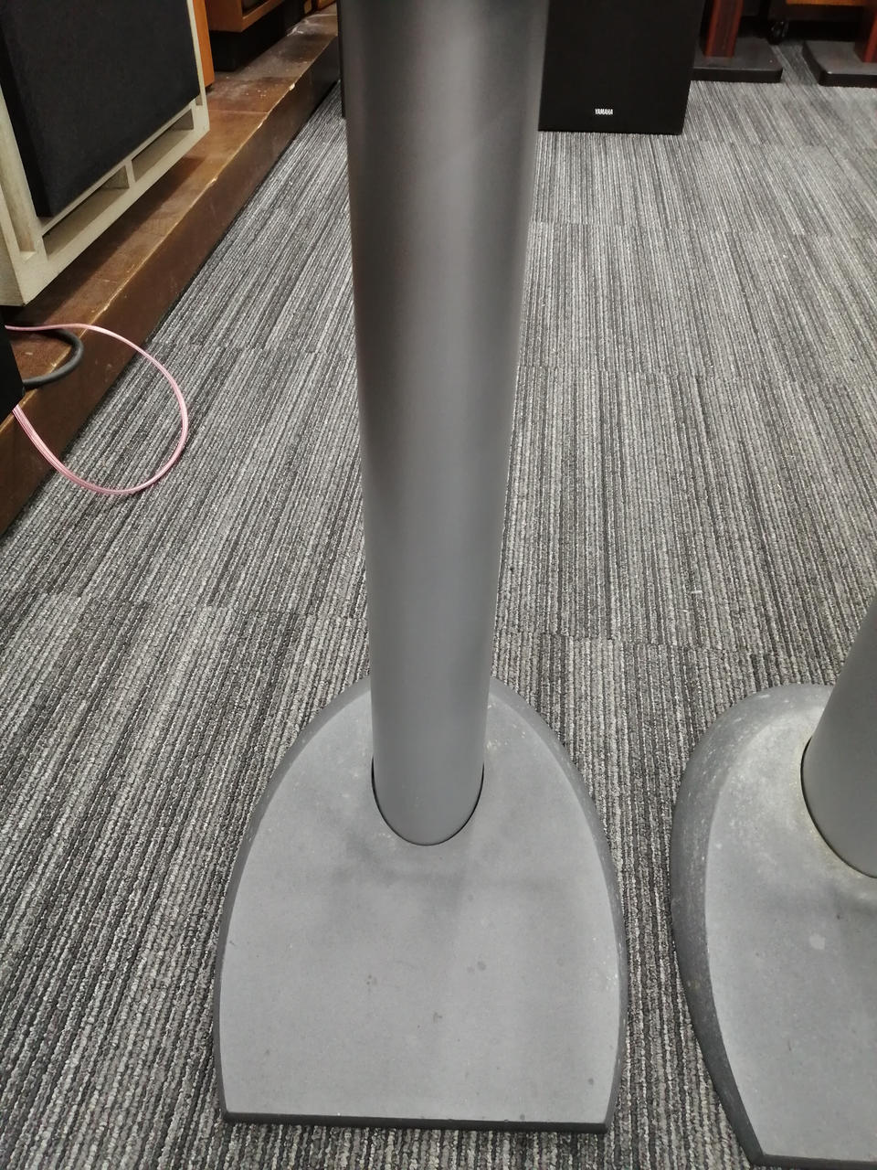 シミ、変色あり