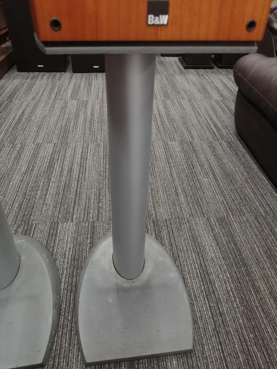 シミ、変色あり