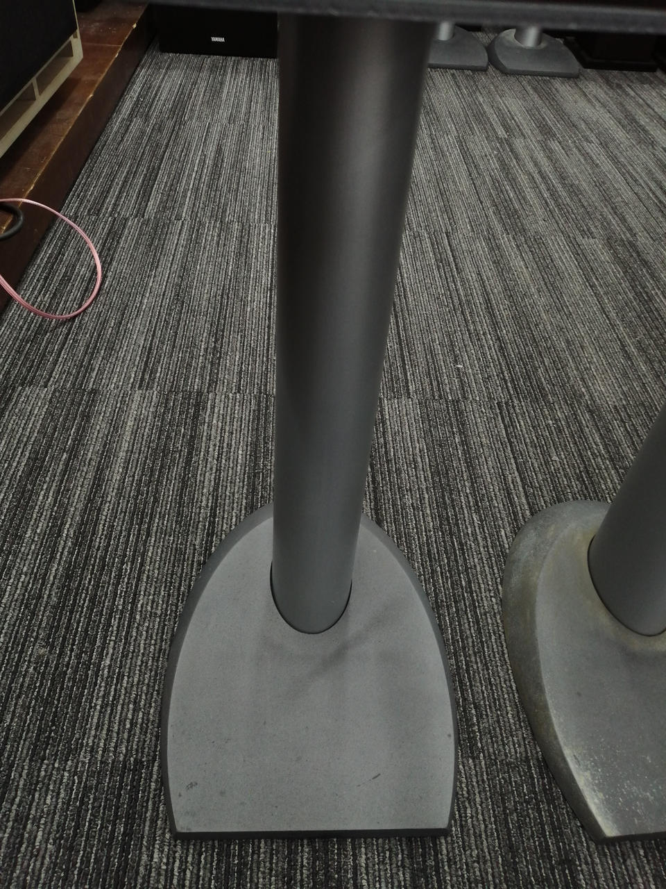 シミ、変色あり