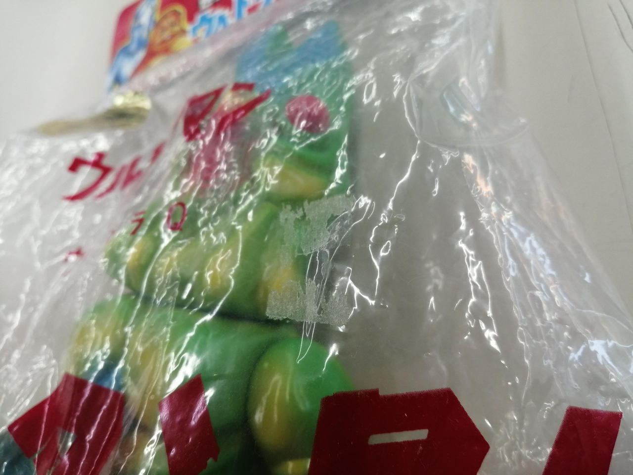 テープ跡あります