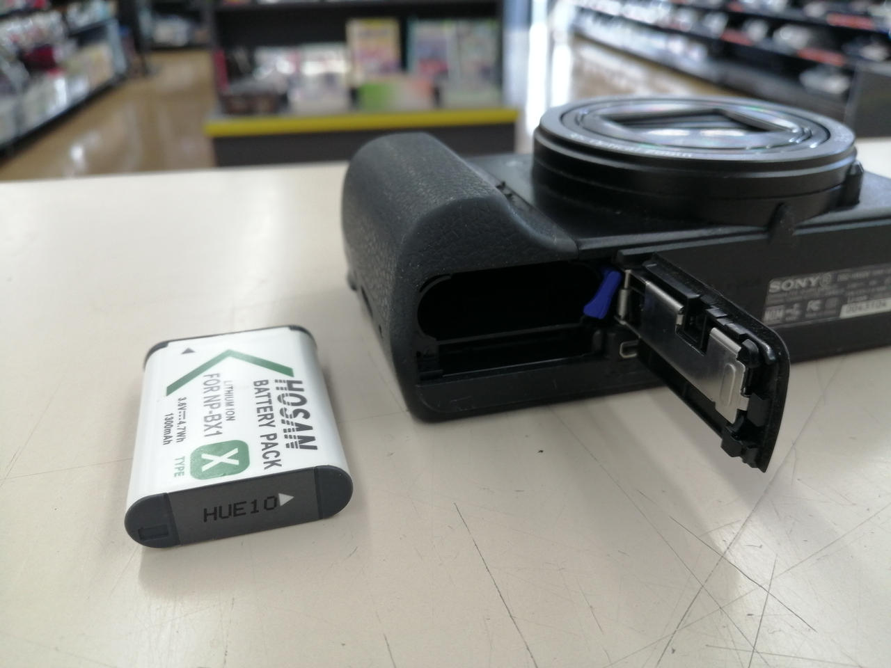 互換バッテリー