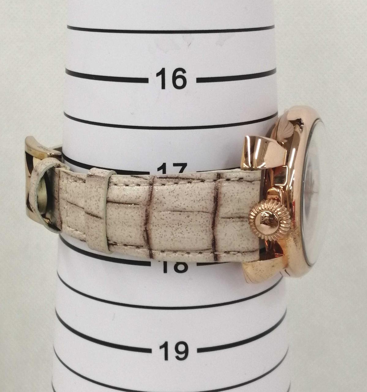 一番外のサイズで腕回り約17㎝