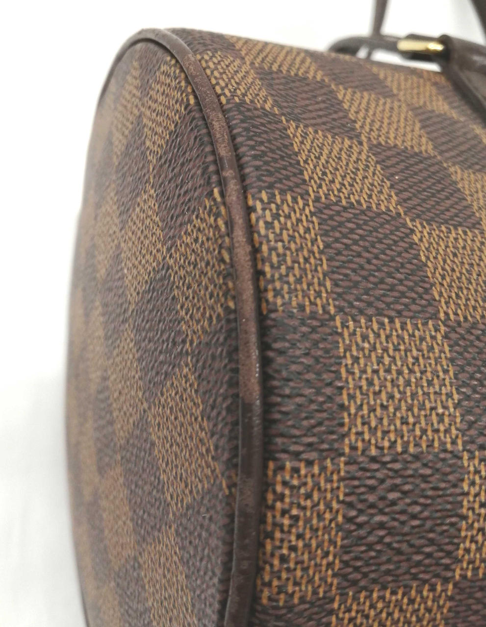 角に擦りキズ有り