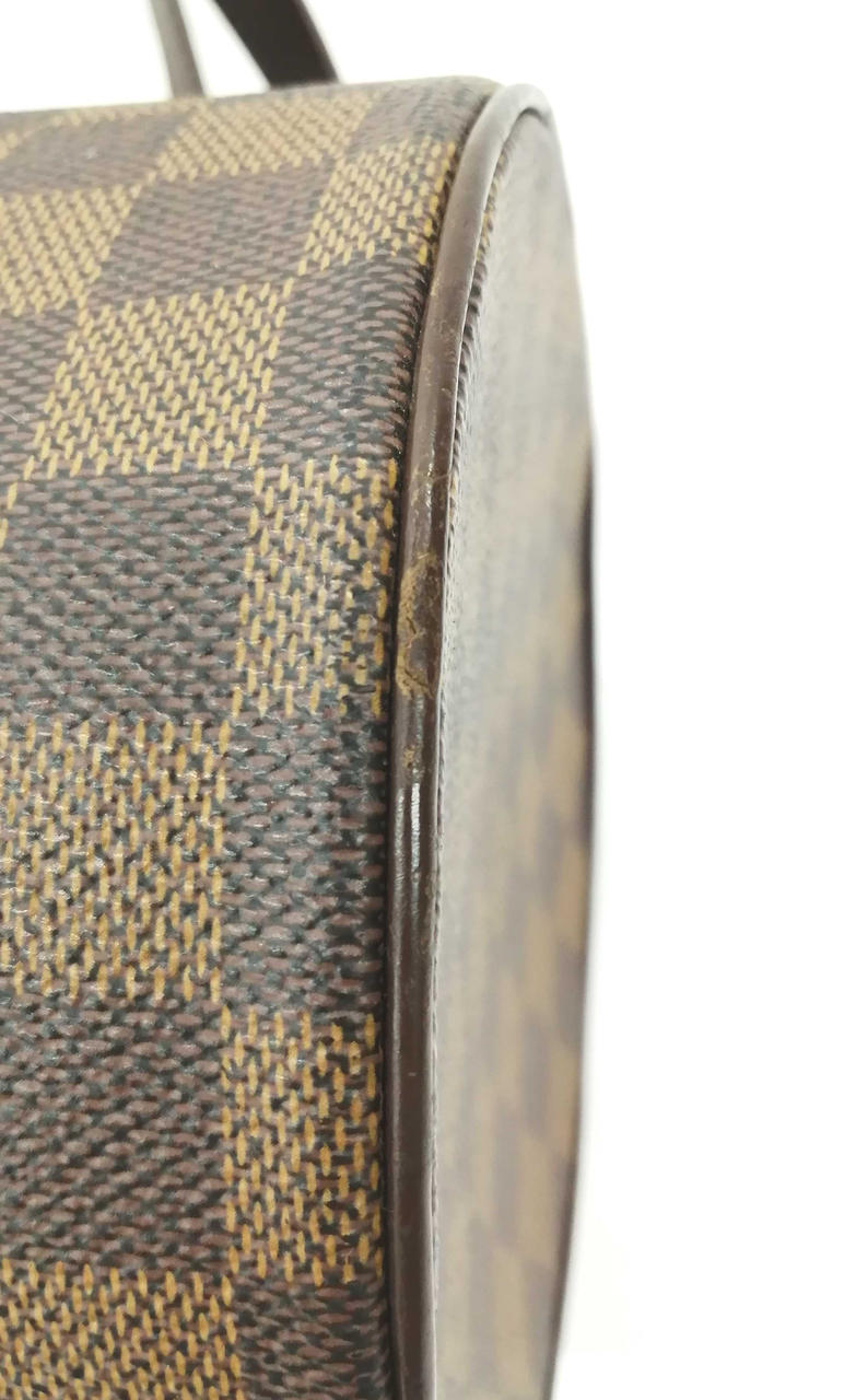 角に擦りキズ有り