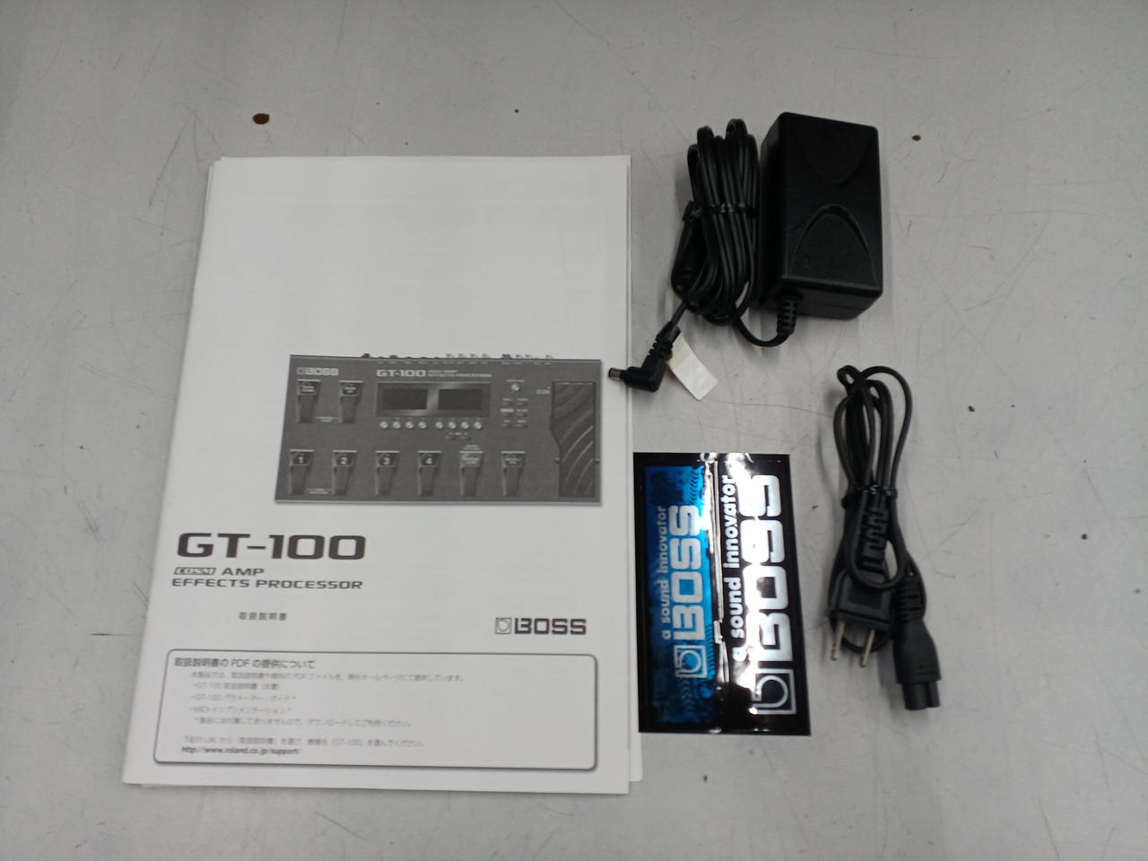 美品！BOSSマルチエフェクター GT-100 BOSS GX-100ってGTシリーズと何が違うの？GX-100 最速レビュー
