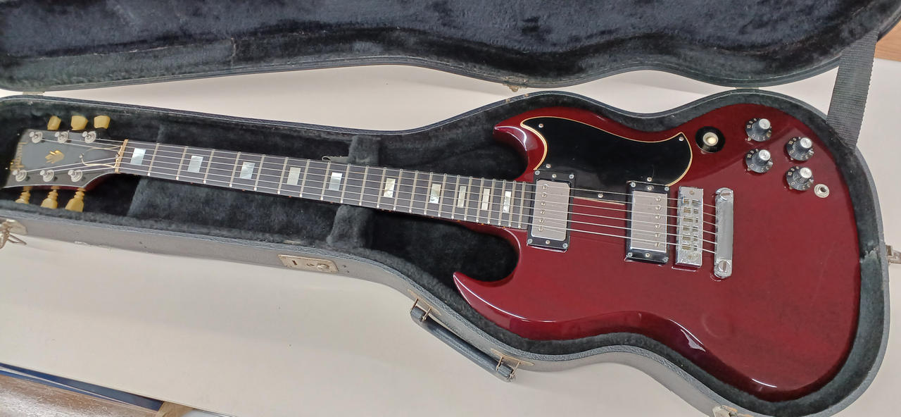 【新品同様！】Gibson USA SG Standard 希少 ハードケース付 新品同様！】Gibson USA SG Standard 希少 ハードケース付