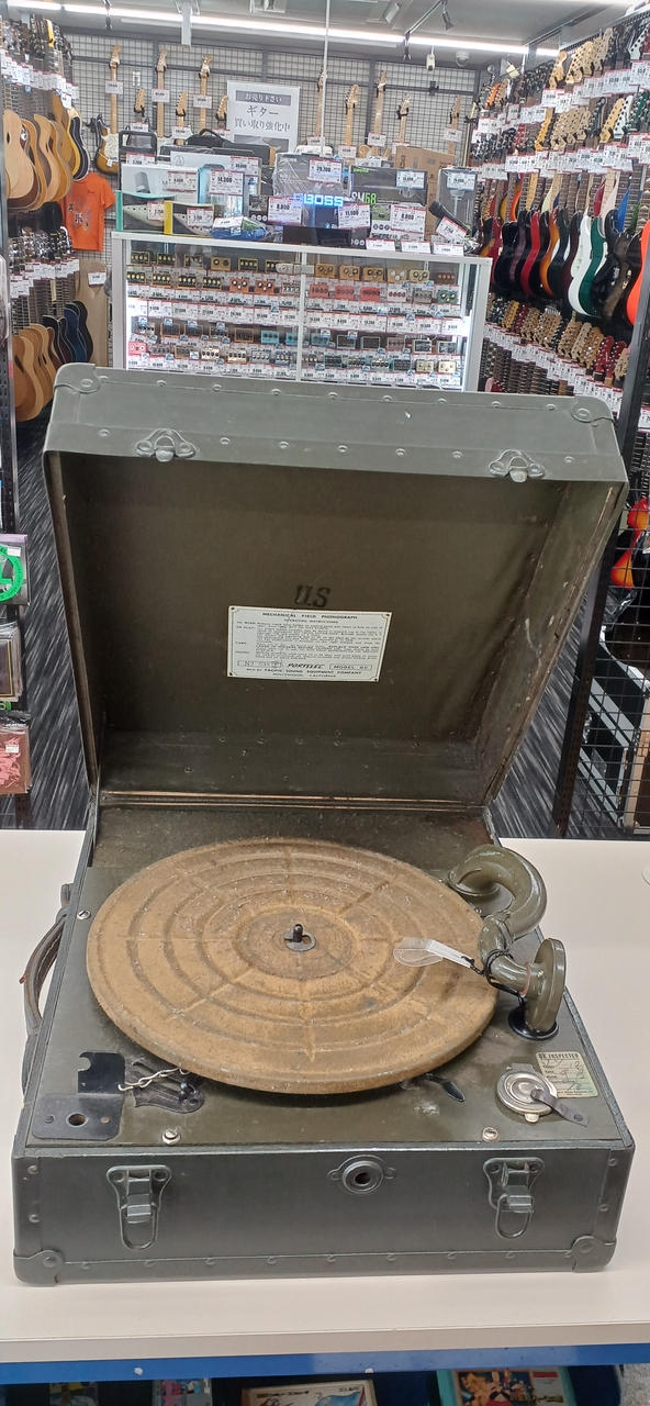 ♬ スイス製 LEFOPHONE サウンドボックス 蓄音機  ドイツ軍 ♬ スイス製 LEFOPHONE サウンドボックス 蓄音機 ドイツ軍