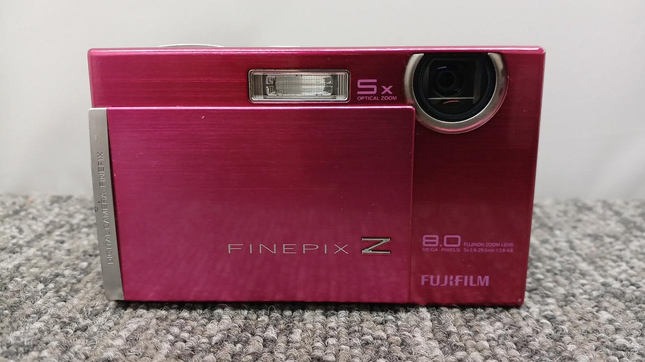 CASIO ,FUJI FILM カメラ EX-Z770 - デジタルカメラ - CASIO