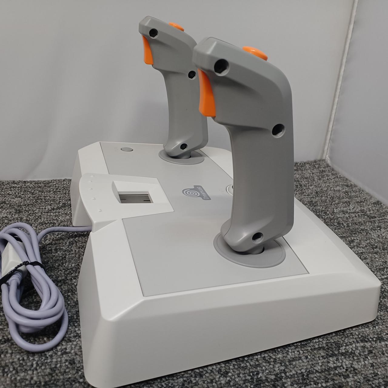 SEGA 型番：HKT-7500 ツインスティックセット コントローラー