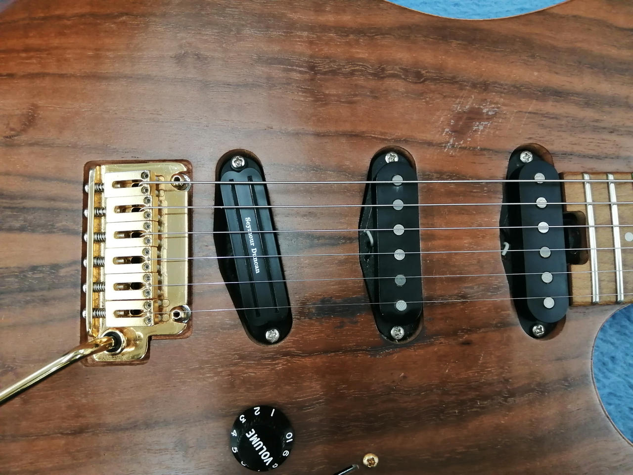 CHARVEL ( シャーベル ) 純正ハードケース付き CHARVEL ( シャーベル ) CHARVEL MOLDED CASE 送料無料