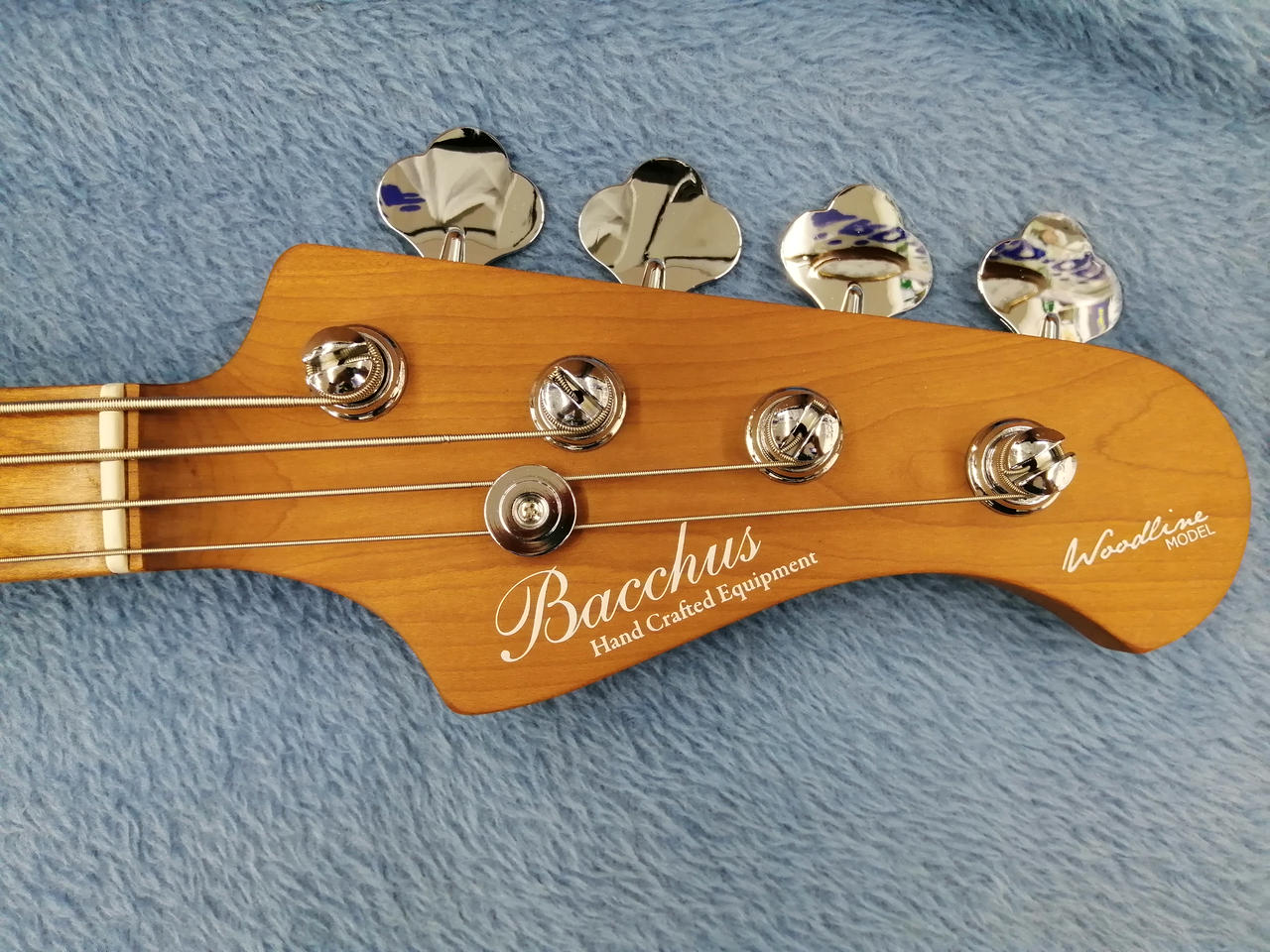 バッカス？ ジャズベース　リフィニッシュ　そこそこ美中古品 mt0118016_m.jpg
