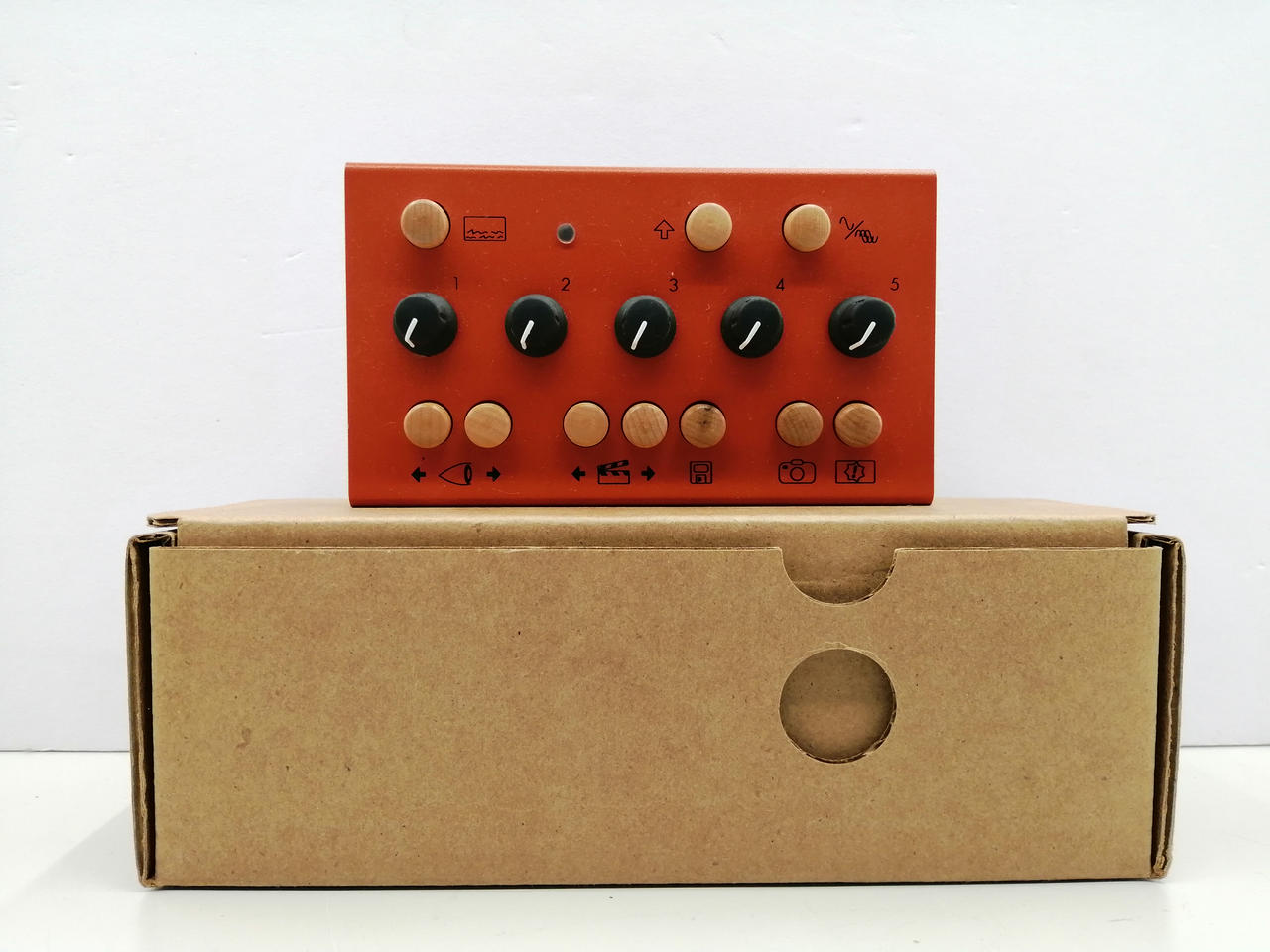 CRITTER&GUITARI|ビデオシンセサイザー|【ハードオフ公式通販】オフ