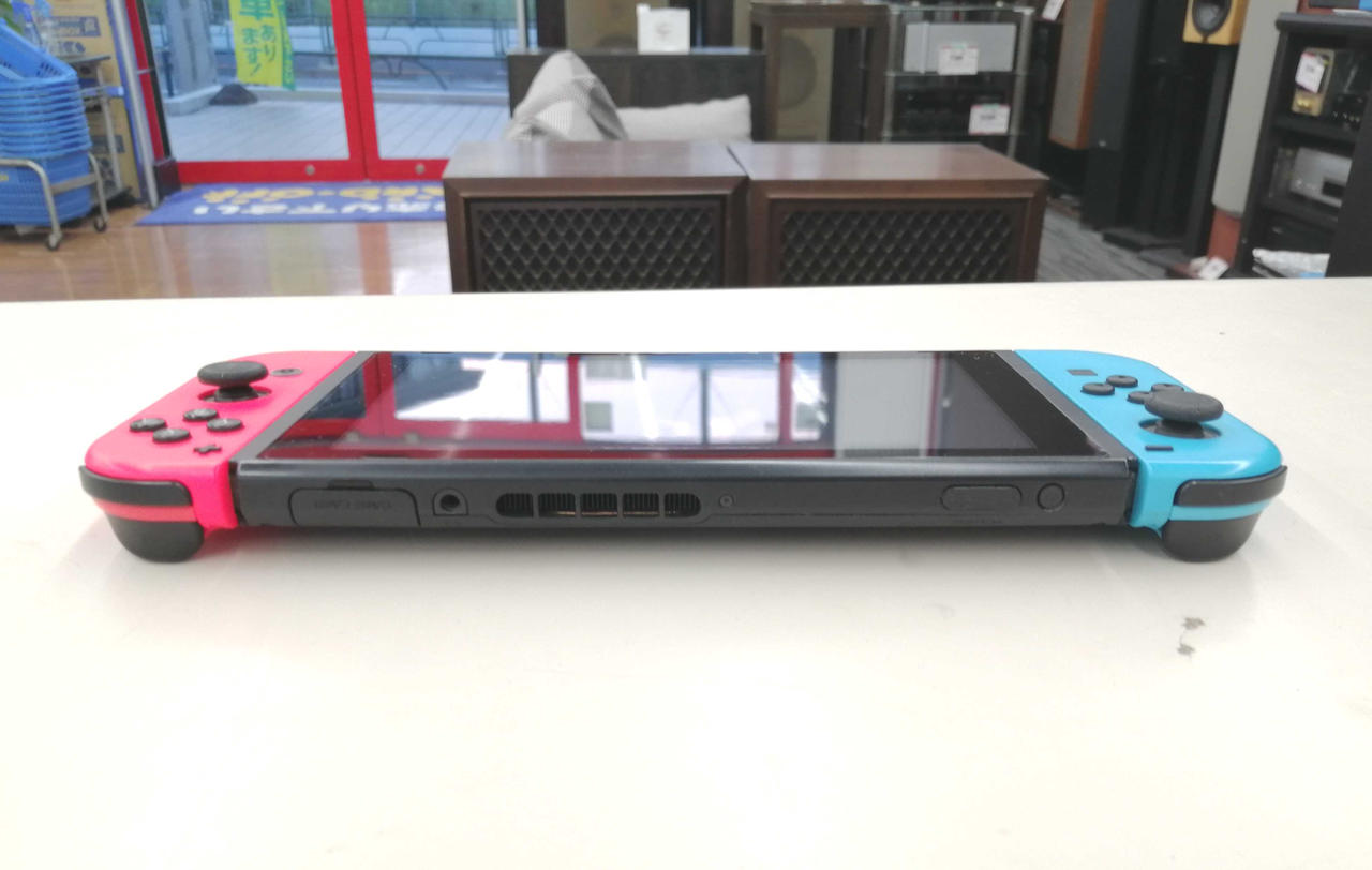 美品 Nintendo Switch 新型 HAC-001(-01) 08-28 s-l400.jpg