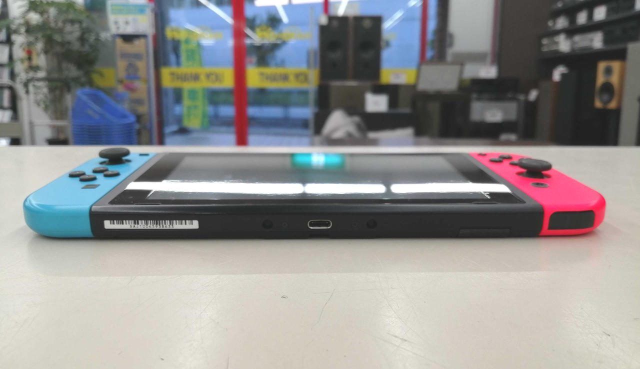 美品 Nintendo Switch 新型 HAC-001(-01) 08-28 Amazon.co.jp: 【整備済み品】 Nintendo Switch ニンテンドー