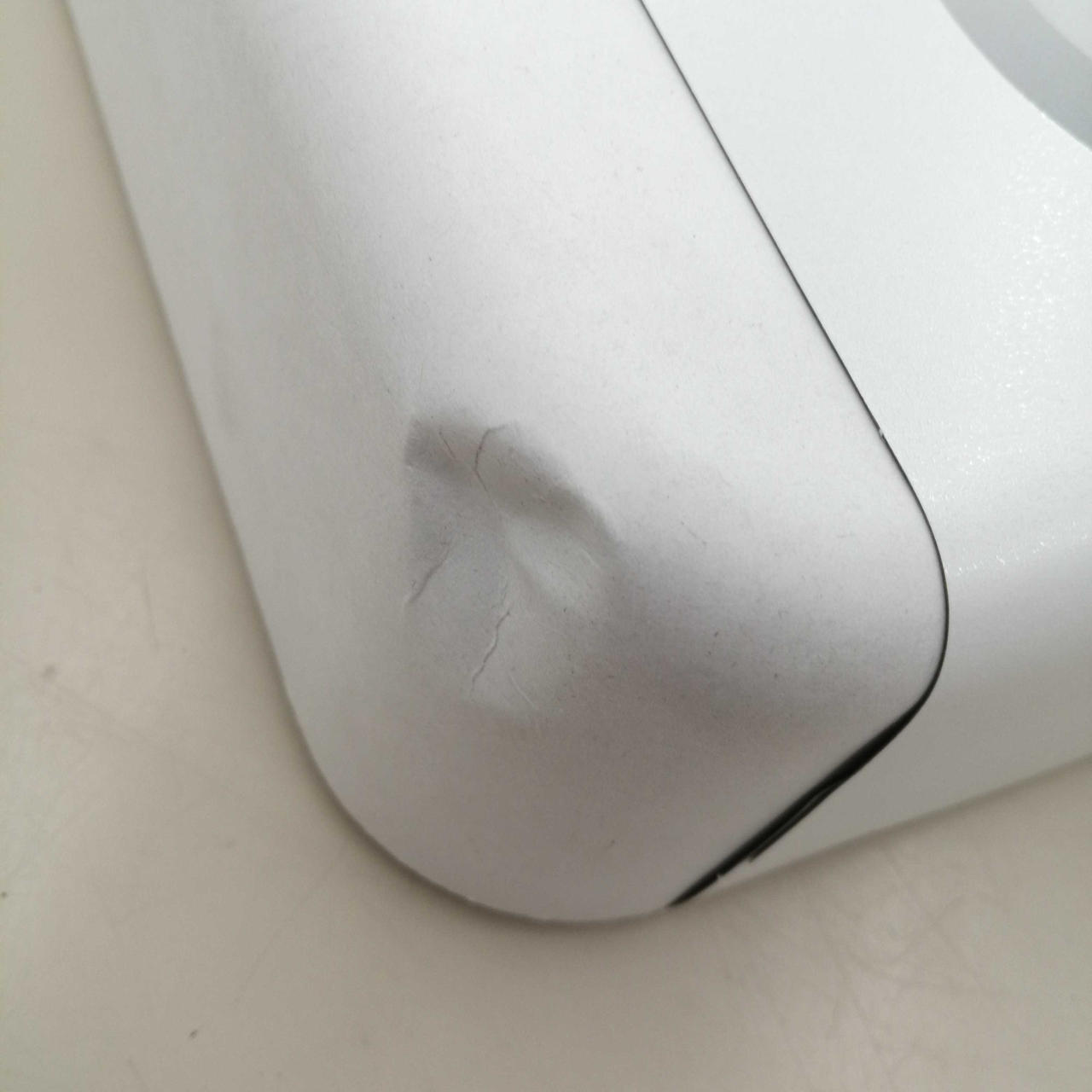 ※外箱一か所凹みあります