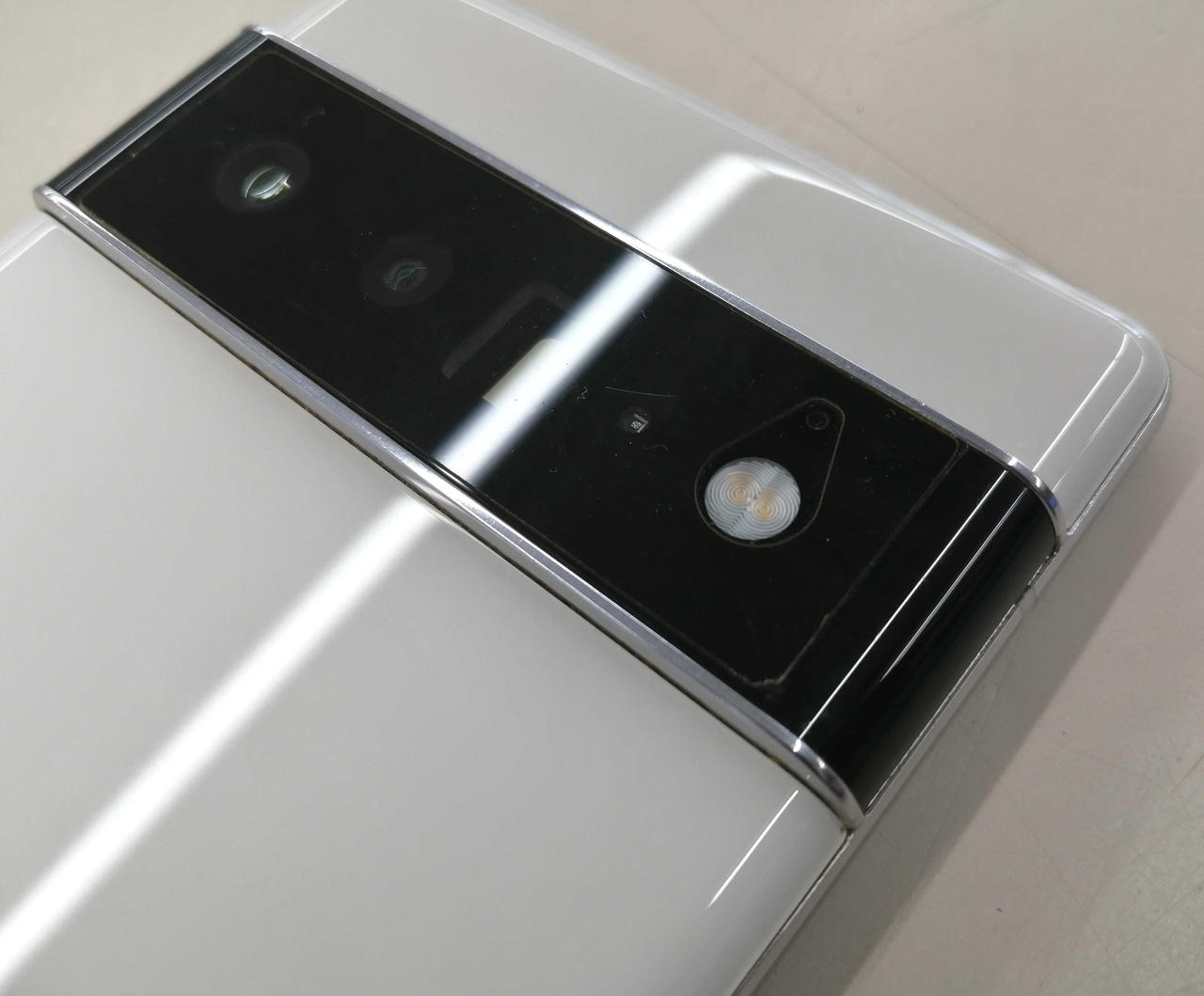 ※見えにくいですが細かいキズあります