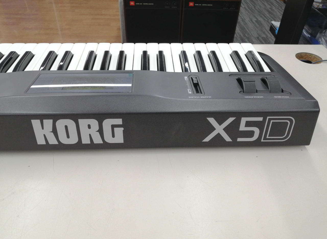 KORG コルグ シンセサイザー X5 ソフトケース付き KORG コルグ