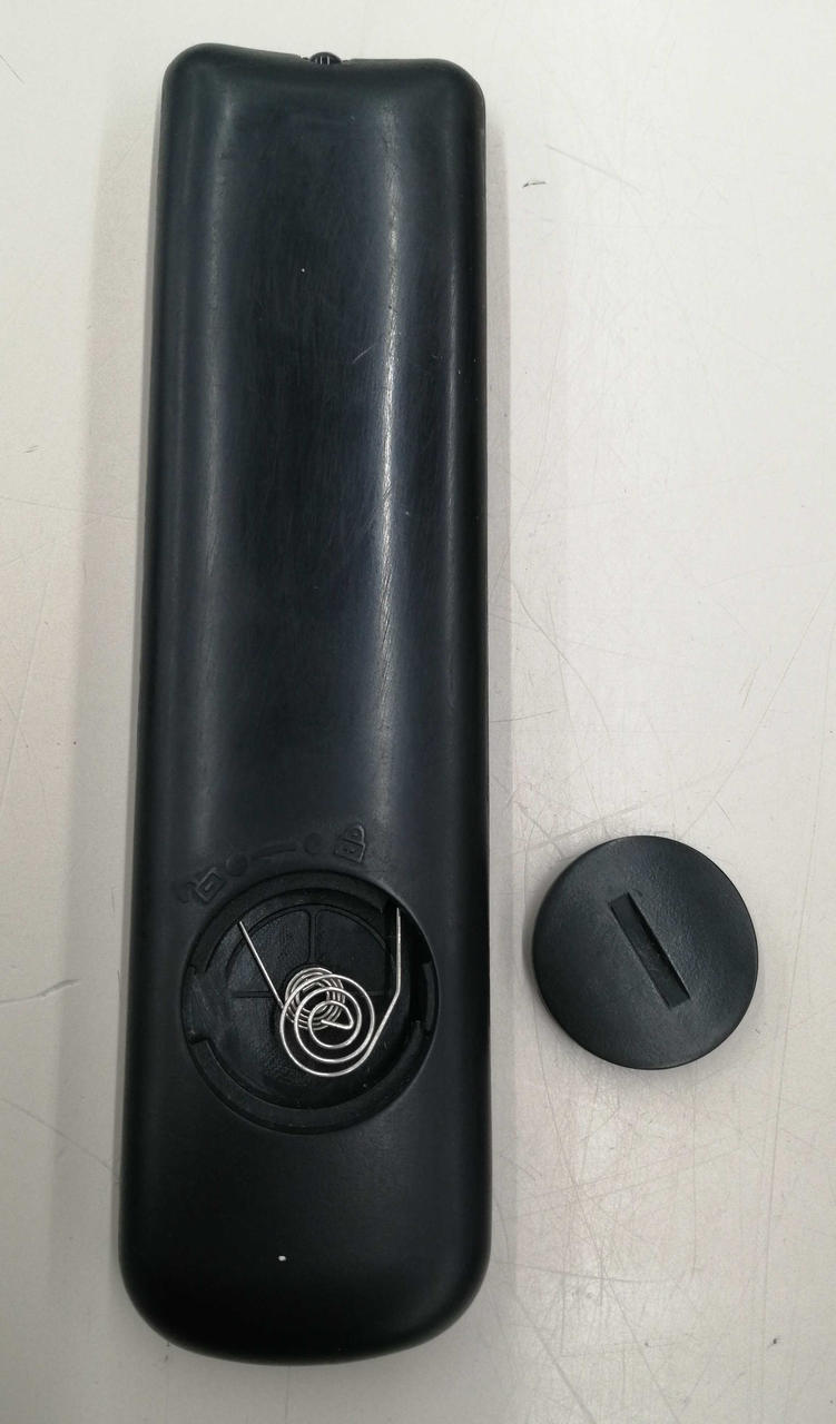 ※リモコンキズ多めです