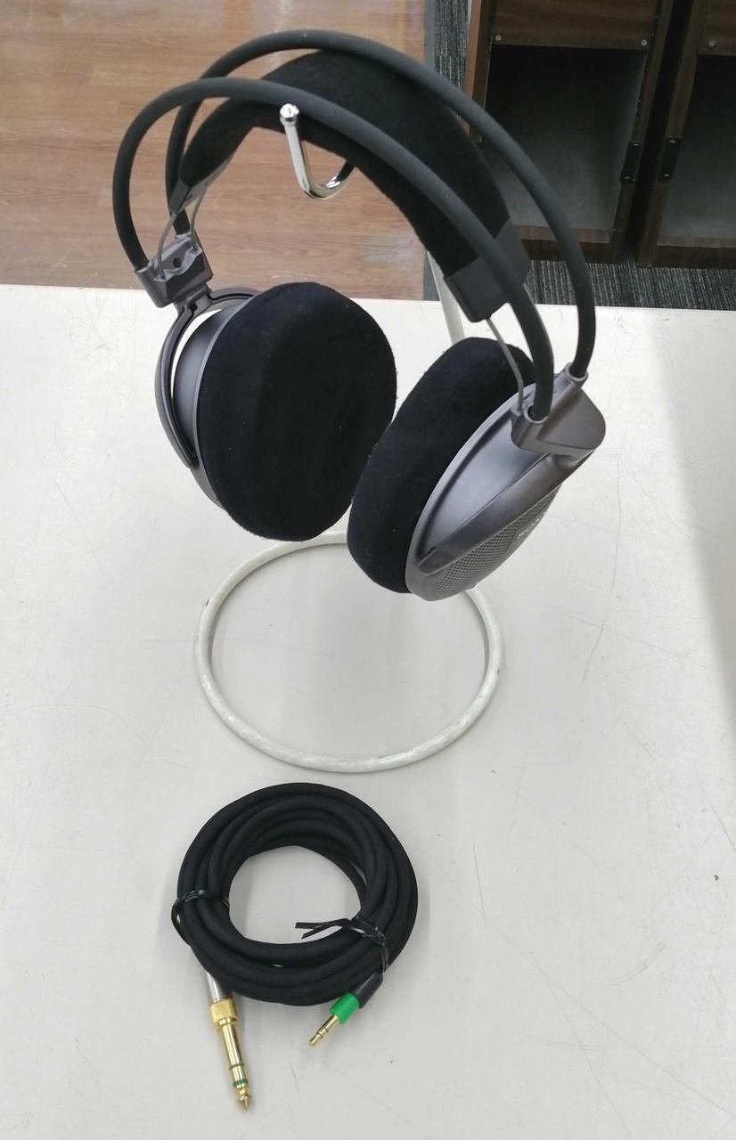 ※スタンドは撮影用です