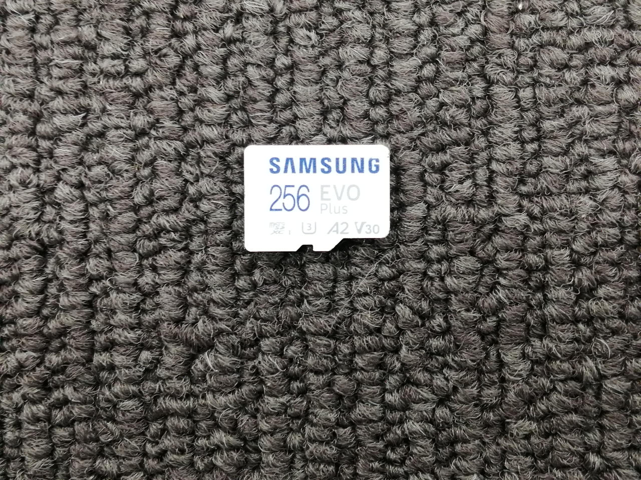 SDカード付属