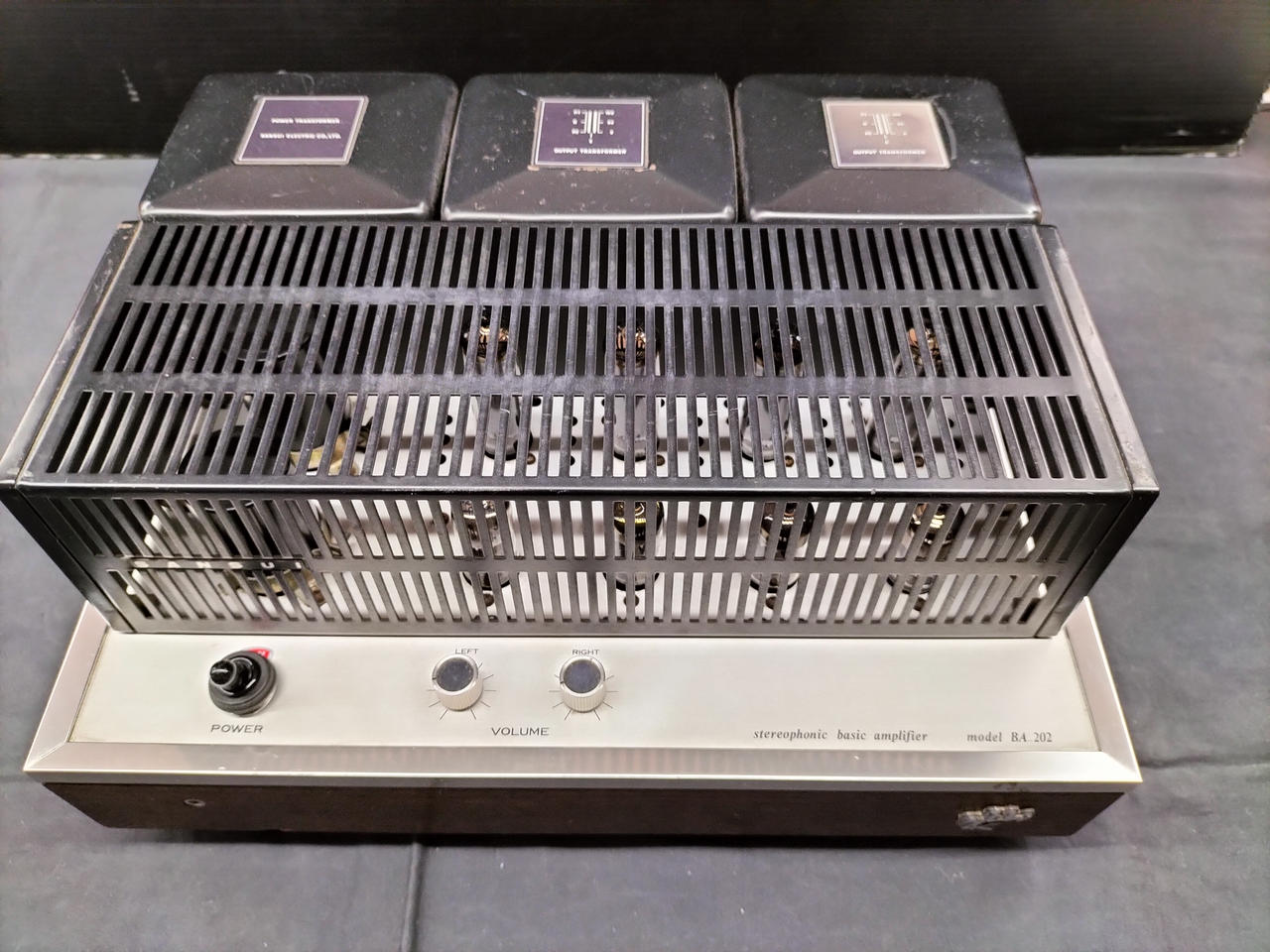 真空管アンプ　SANSUI SANSUI◇真空管ハイブリッドアンプ搭載Bluetooth対応CDステレオ