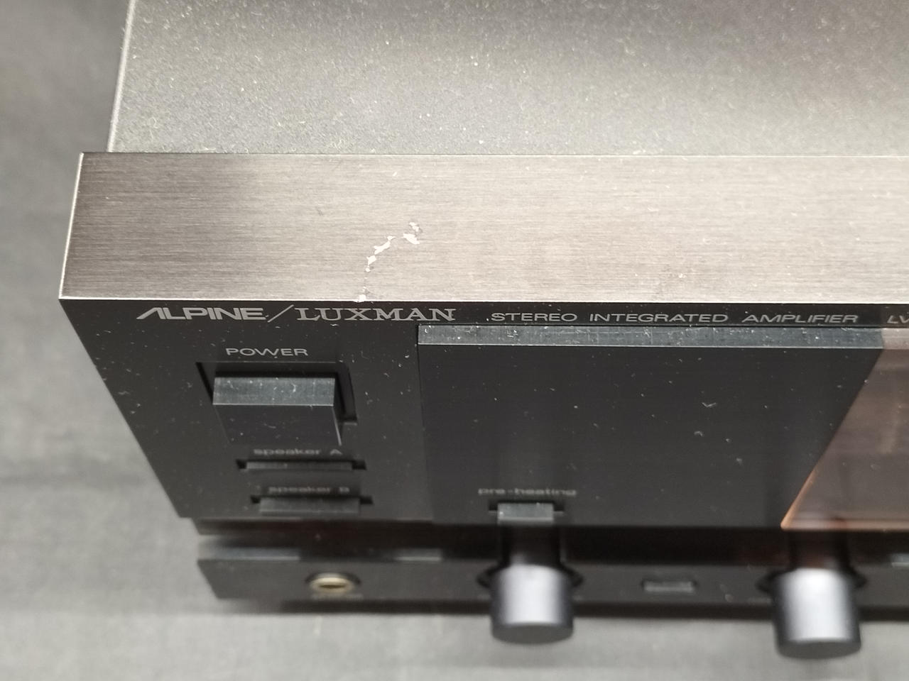 キズあります。