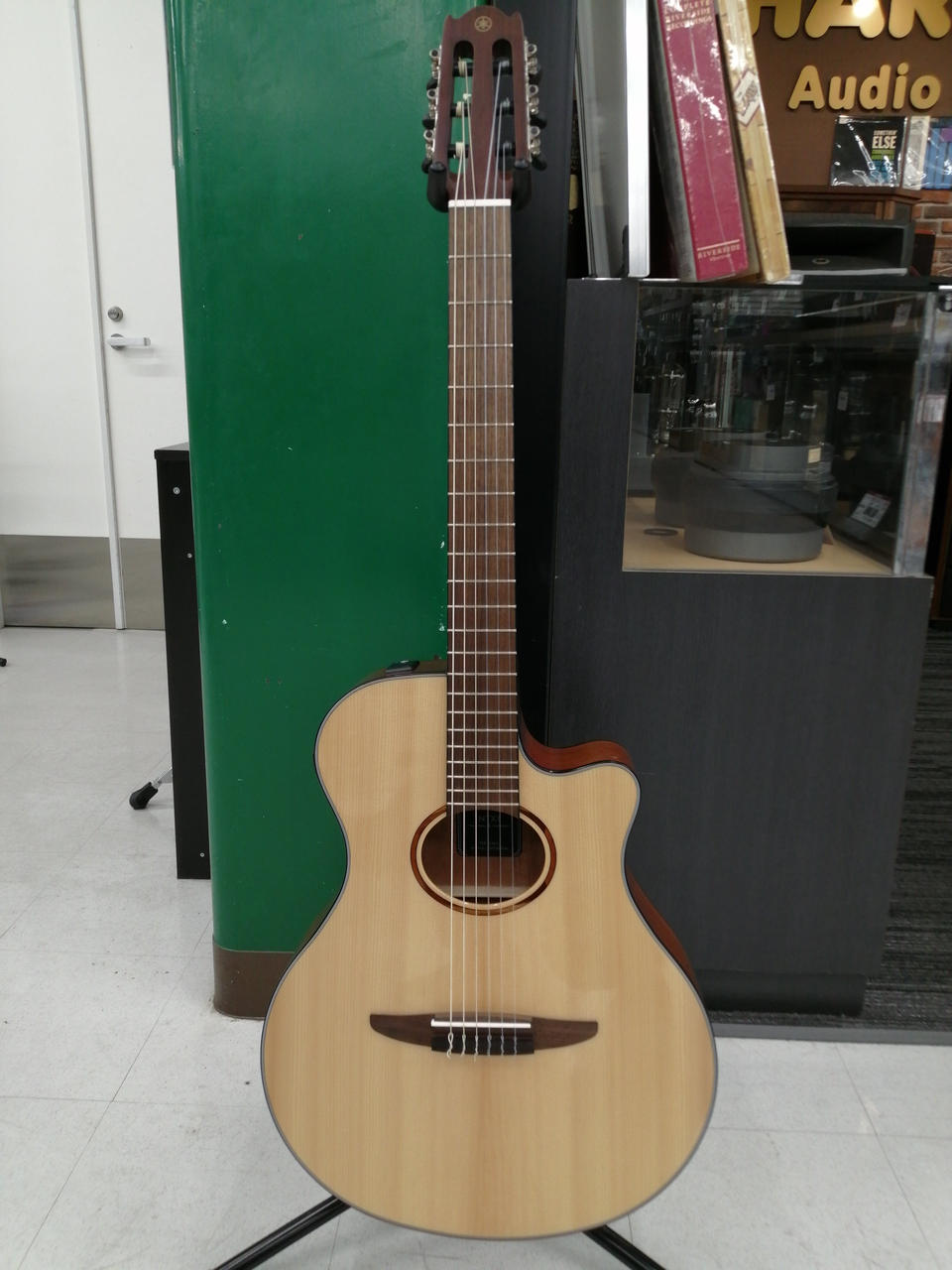 YAMAHA 型番:NTX1 クラシックギター