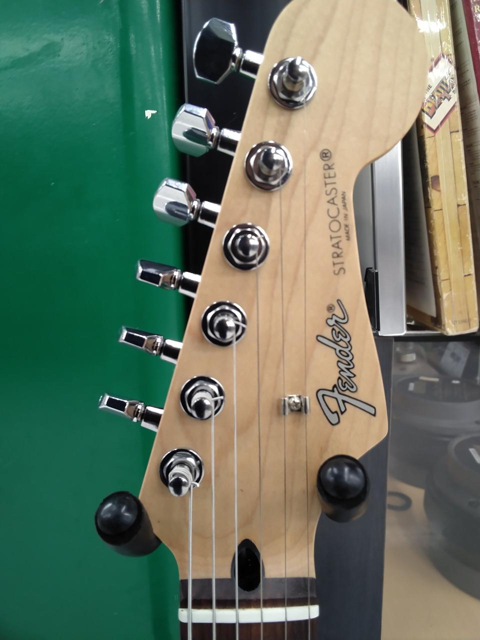 FenderJapan　ストラトキャスター Yahoo!オークション - Fender Japan フェンダー ストラト