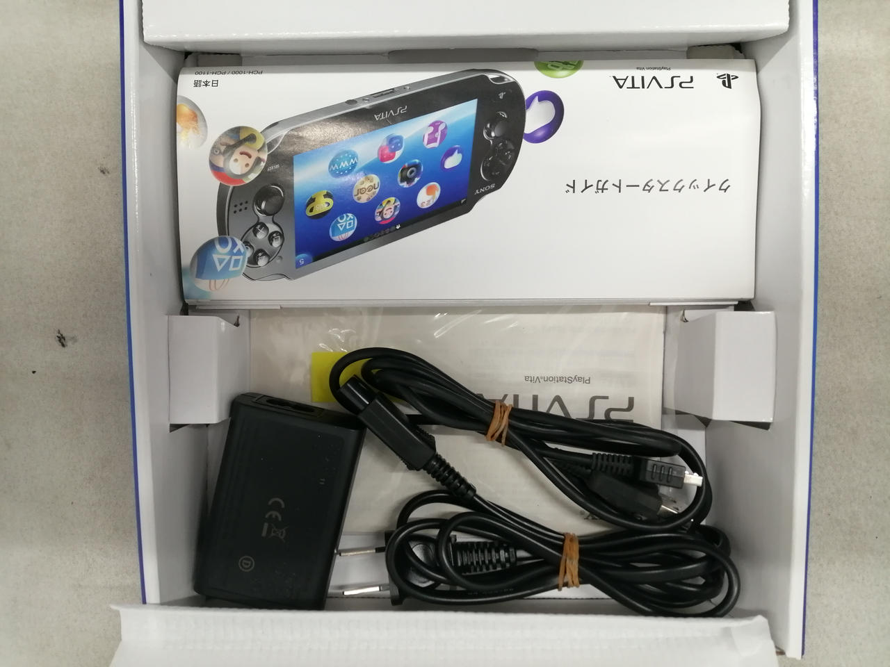 PlayStation®Vita ジャンク品 PlayStation Vita - ジャンク品 PlayStation®Vita（PCH-2000