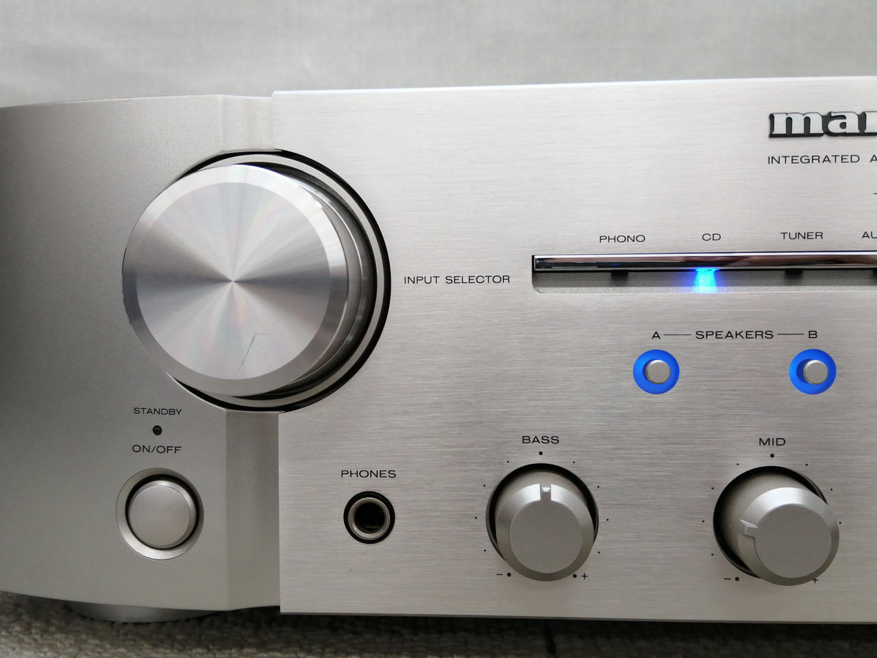 ま*ン様 Marantz マランツ PM8005 AVアンプ シルバー マランツ 8005シリーズ プリメインアンプ、スーパーオーディオCD