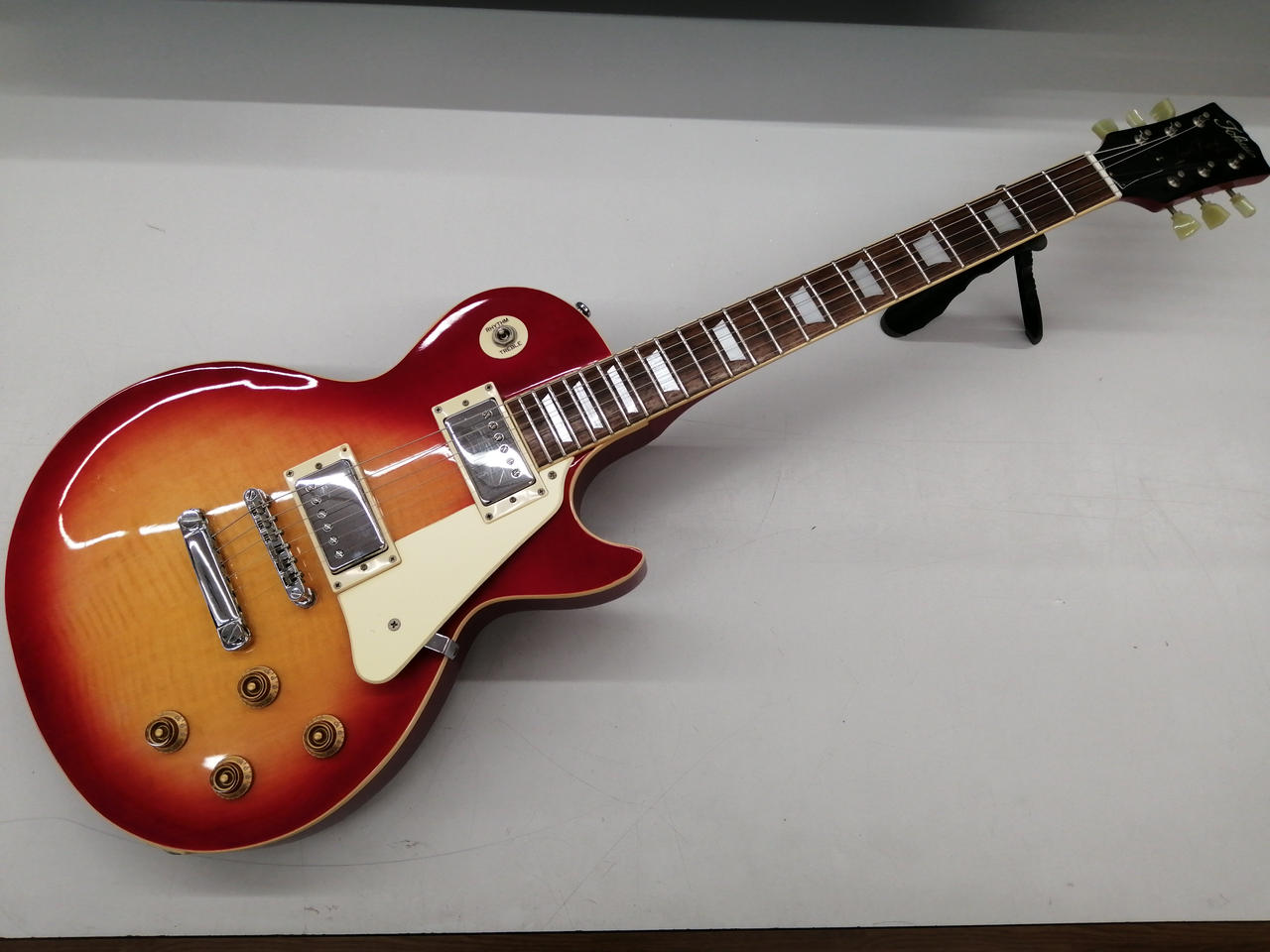 Tokai LoveRock model エレキギター【値下げ交渉受け付けます】 楽天市場】tokai ギター love rockの通販