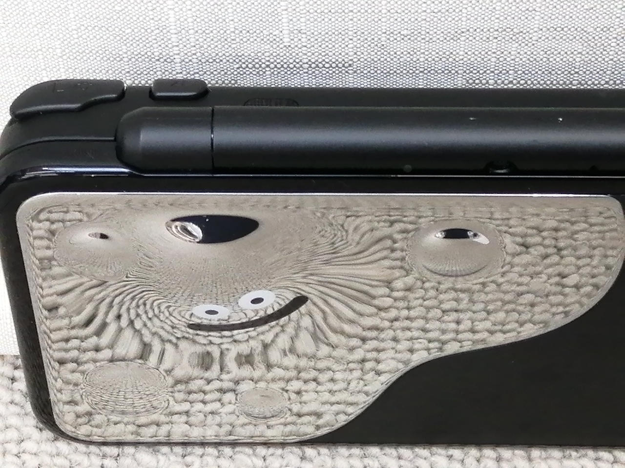 はぐれメタルの部分にキズ・スレ多いです