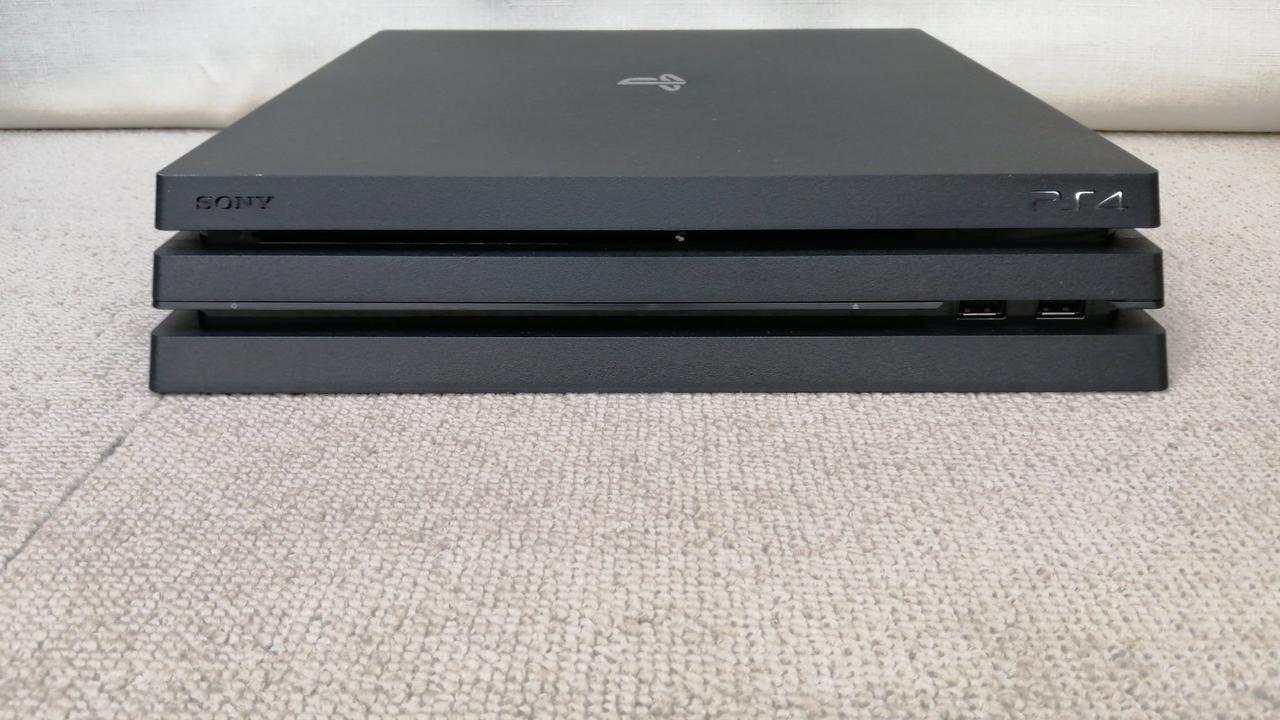 SONY - PS4PRO　GUH-7000　当人ワンオーナー現役中古 楽天市場】ps4 pro 7000の通販