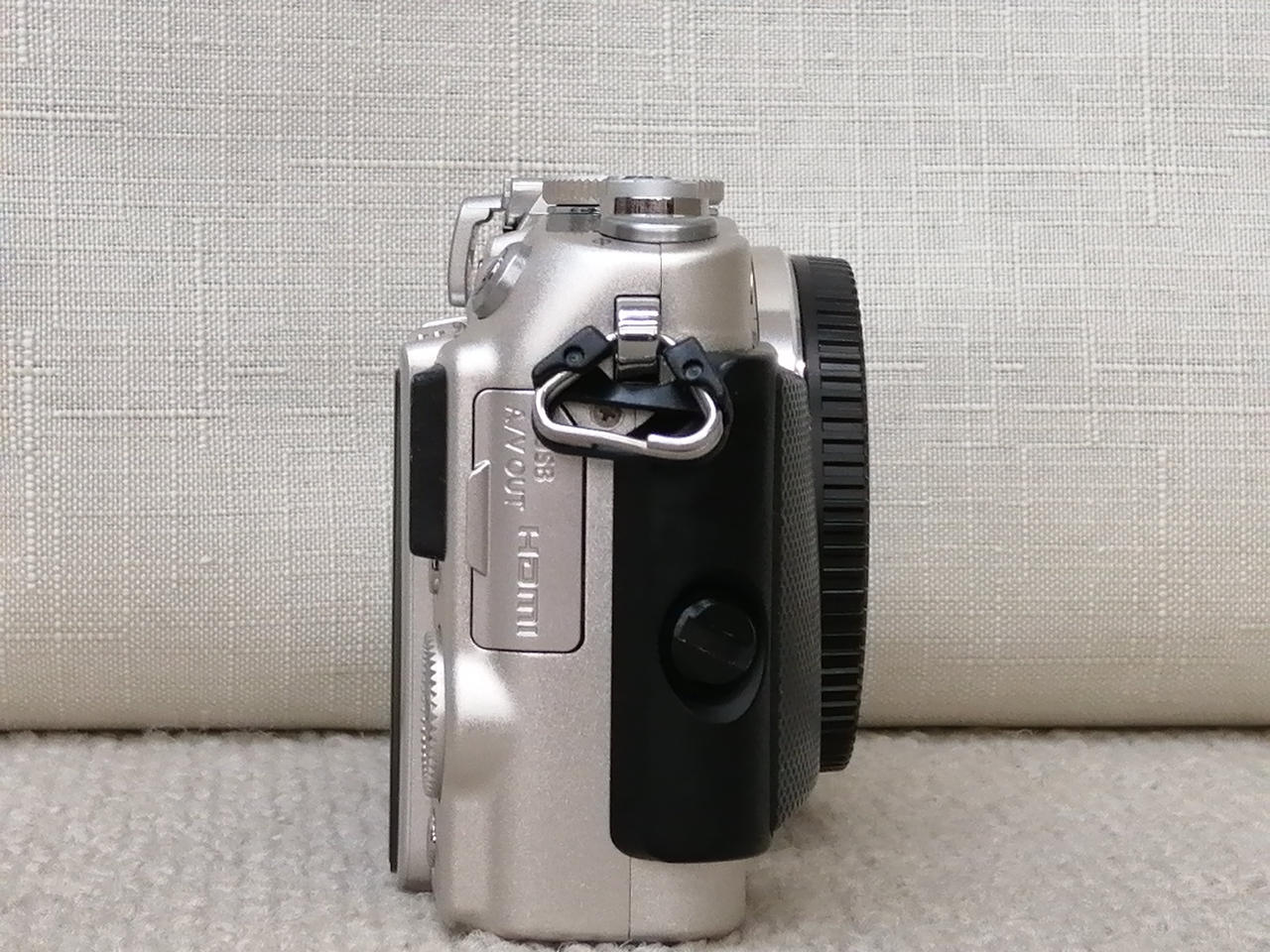 オリンパス　ミラーレス一眼　ジャンク品 ミラーレス一眼カメラ「OLYMPUS PEN E-P7」14-42mm EZレンズ