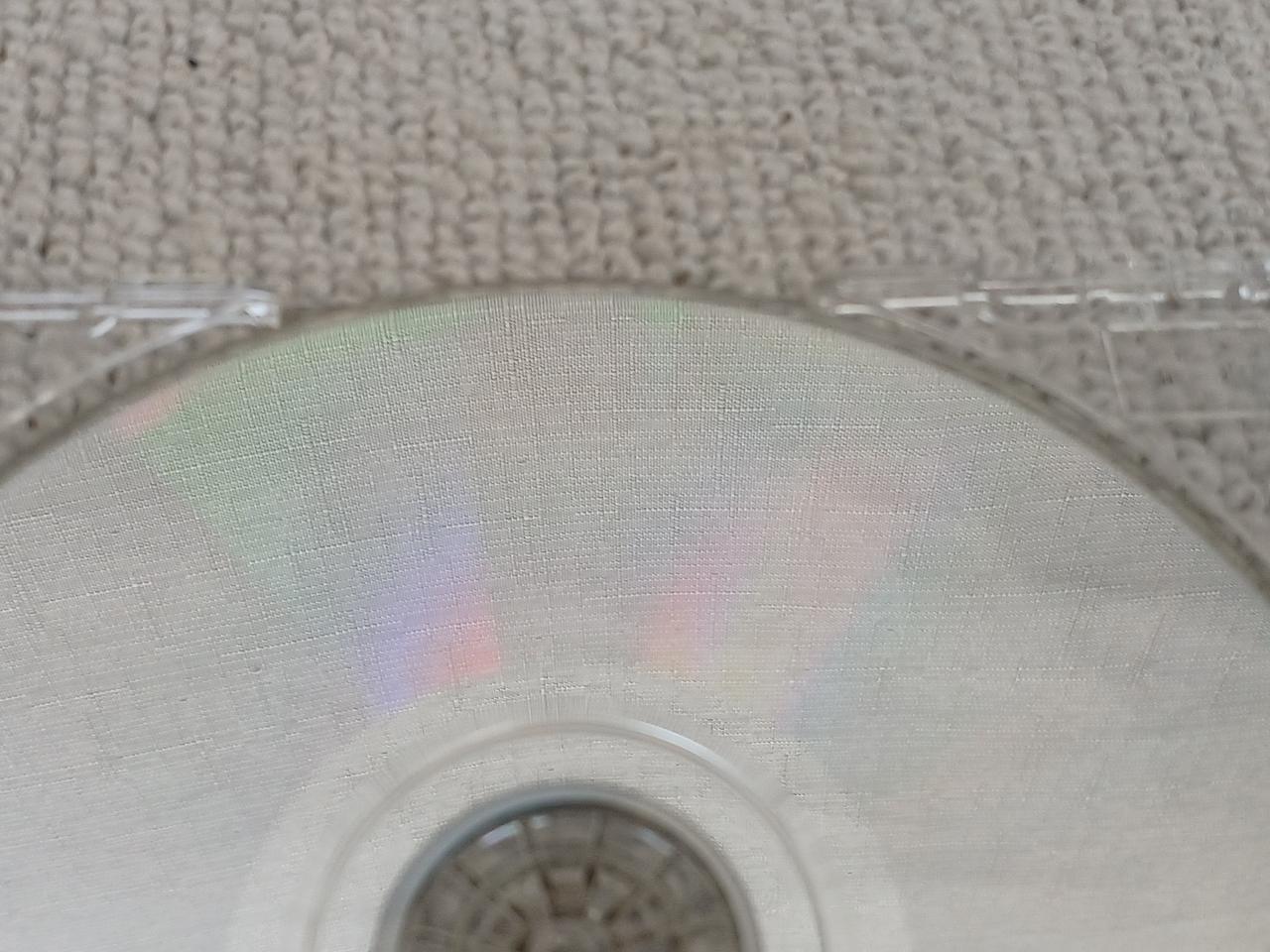 写真で見えづらいですがキズあります