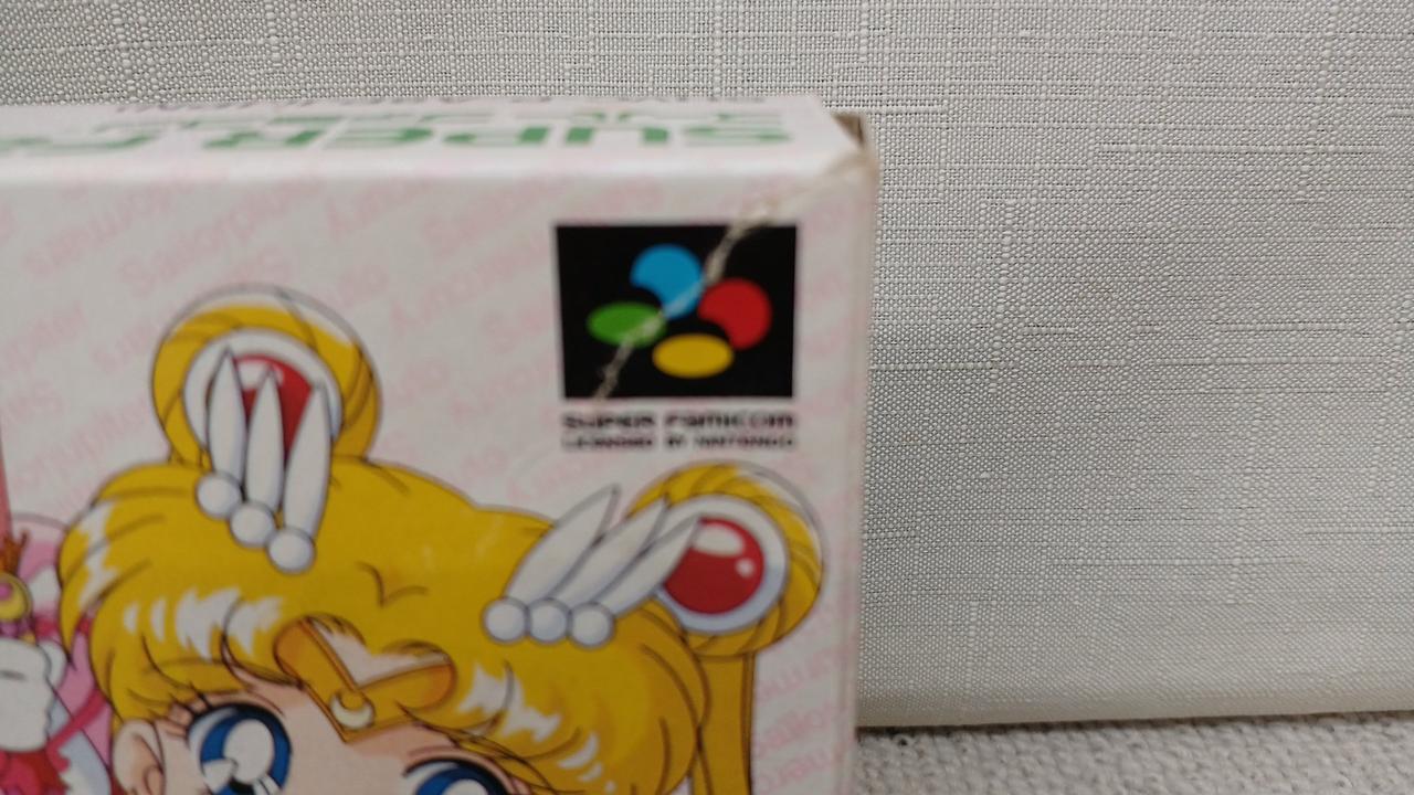 角にき裂あります。