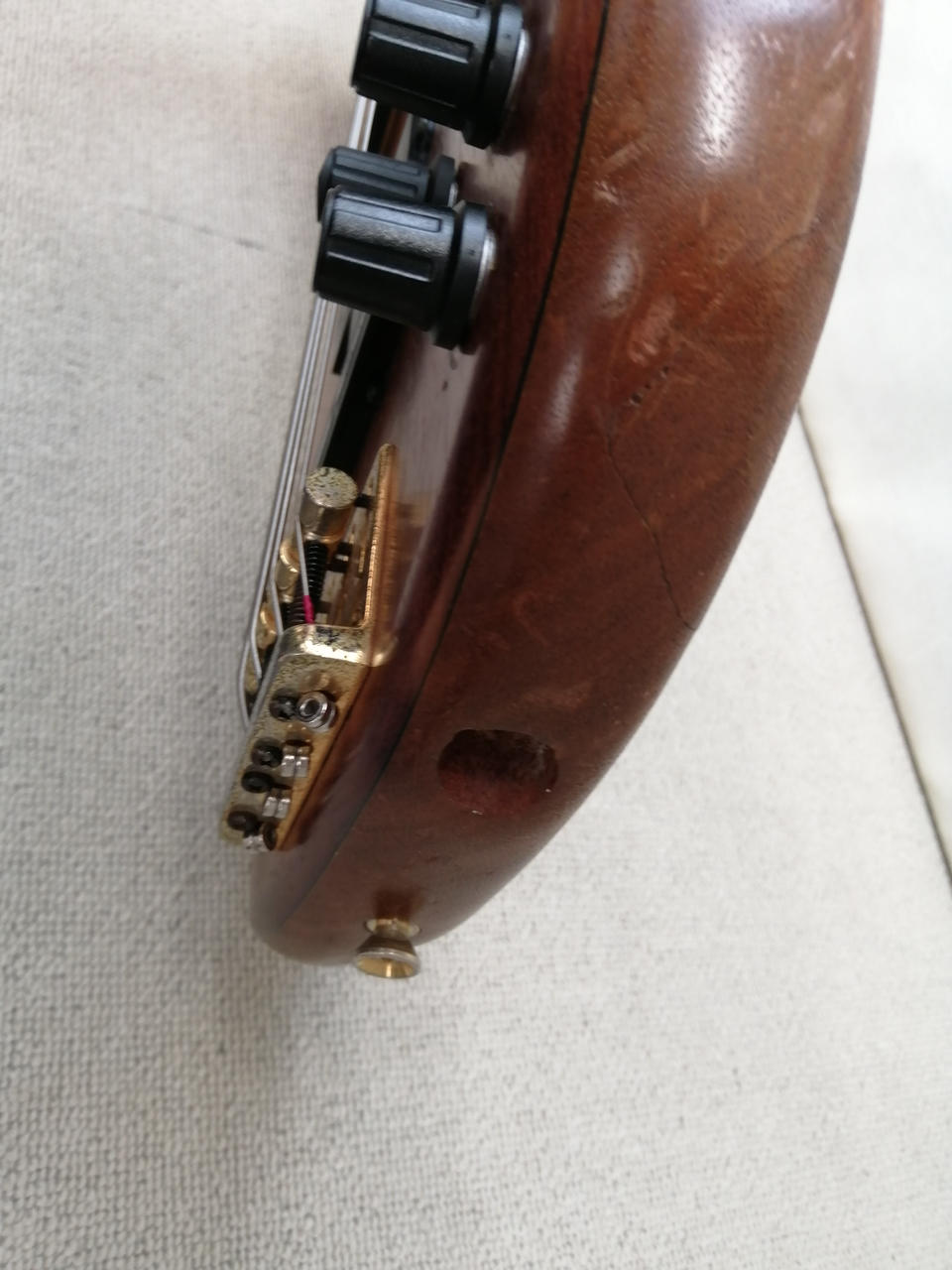 ボディヒビあり