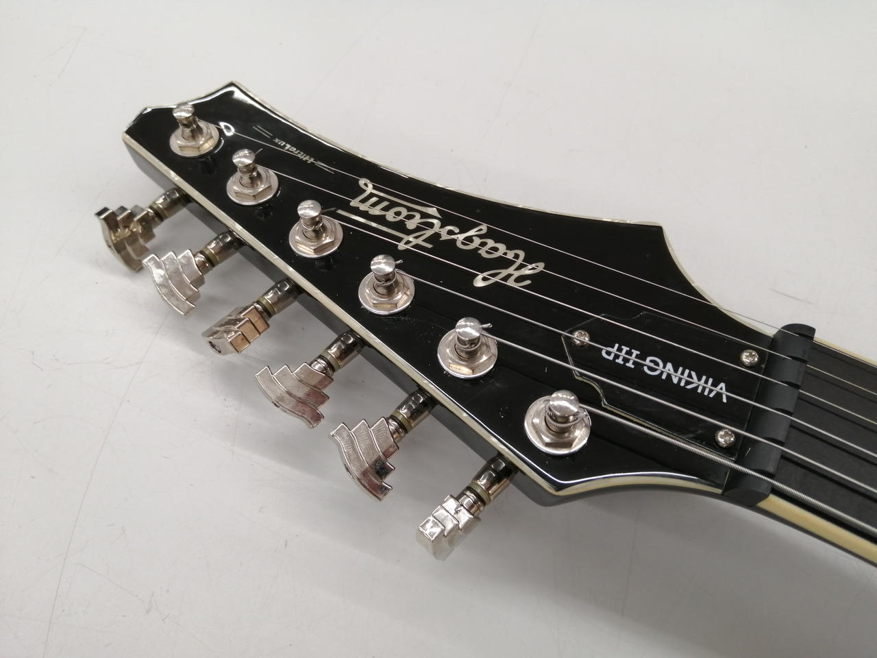 エレキギター値下げしました！HagstromD2H 　　オリジナル ギグバック付 エレキギター値下げしました！HagstromD2H オリジナル