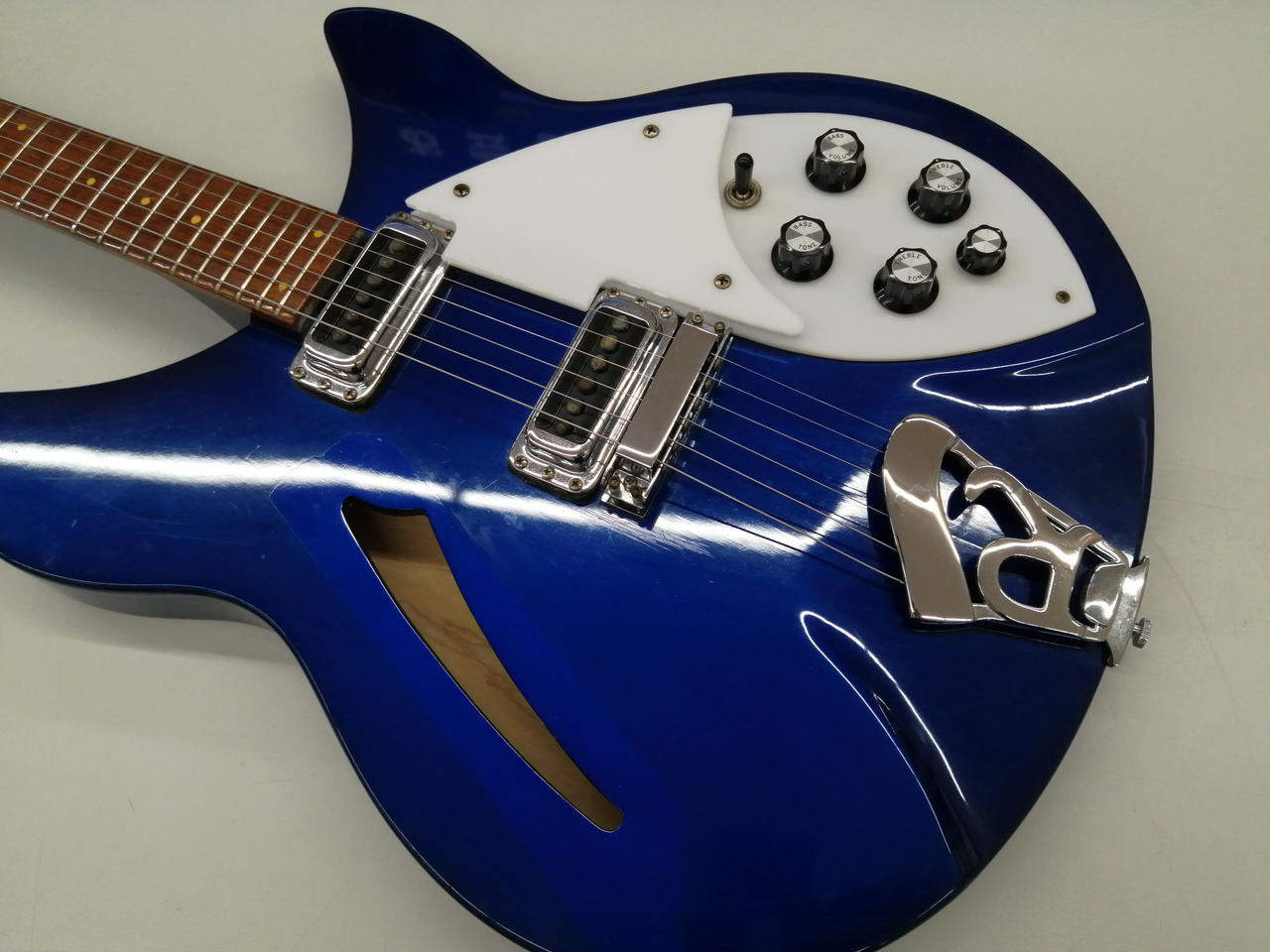Rickenbacker 600シリーズ ブルーエレキギター Rickenbacker 600シリーズ ブルーエレキギター - メルカリ