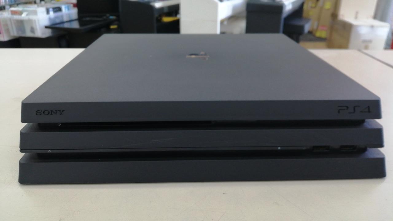 SONY - ★中古 SONY PS4pro 備品全てあり★ 楽天市場】ps4 pro 中古の通販