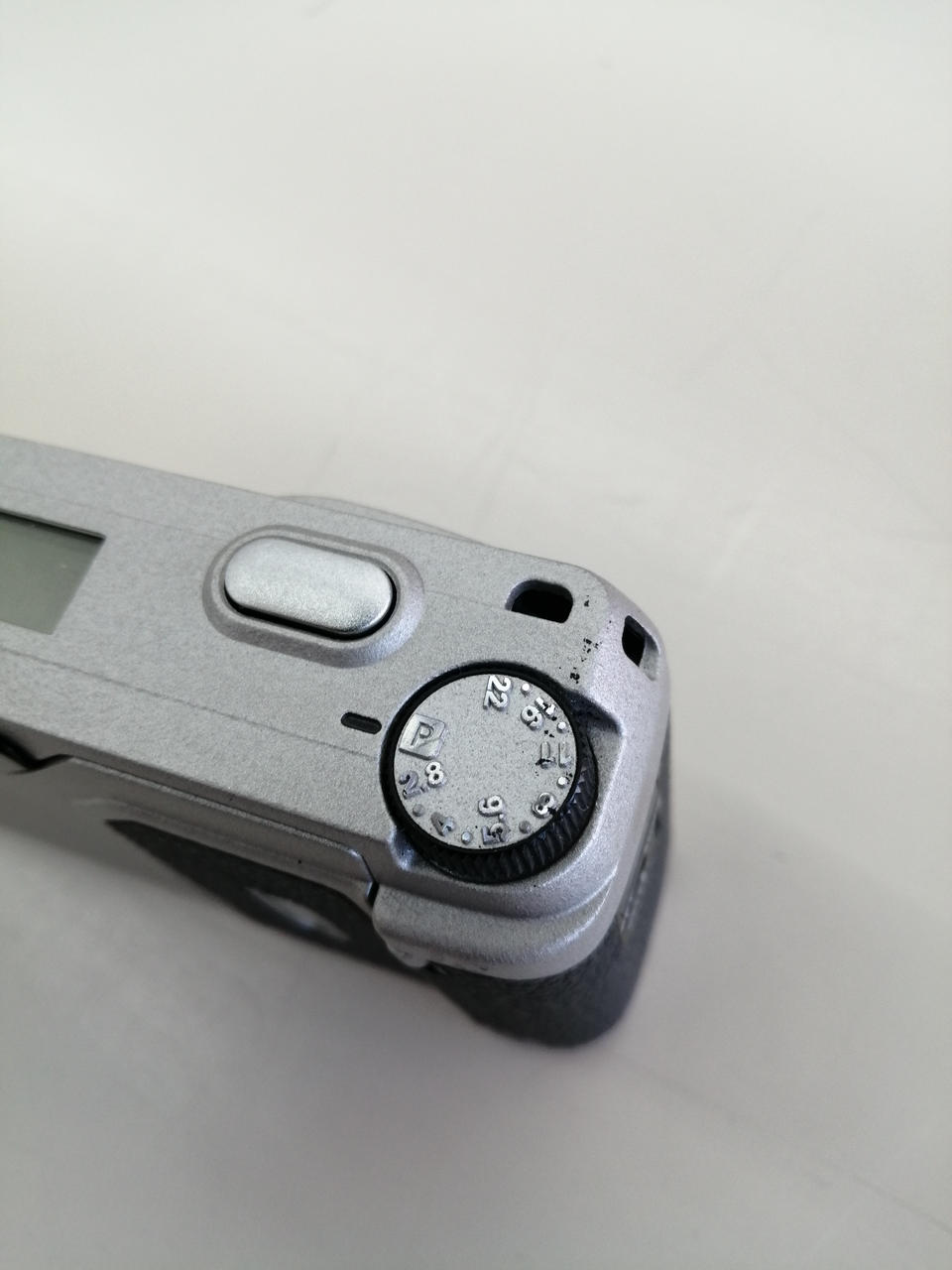 【超美品、箱付き】リコー　フィルムカメラ　GR1date　シルバー 超美品、箱付き】リコー フィルムカメラ GR1date シルバー