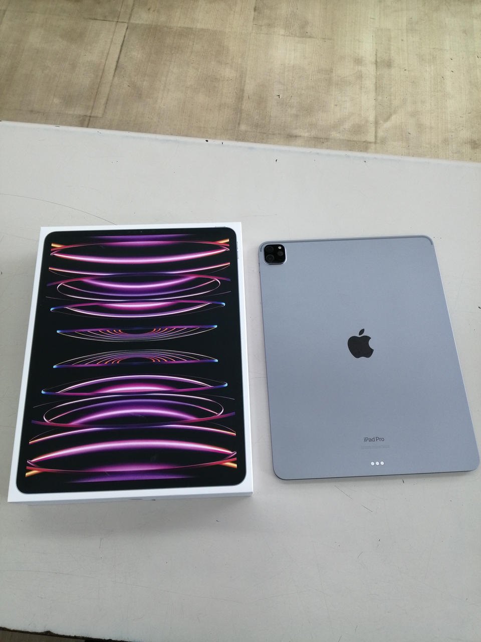 アイパッド ジャンク品 第10世代 128GB修理できる人へ アイパッド