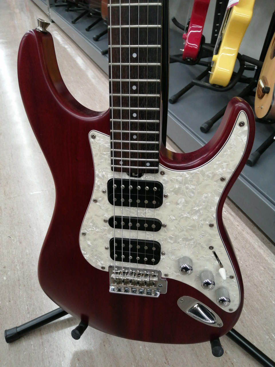 バッカス　レフティー　ストラト　ともとも バッカス(BACCHUS)|エレキギター|HARDOFFオフモール（オフモ