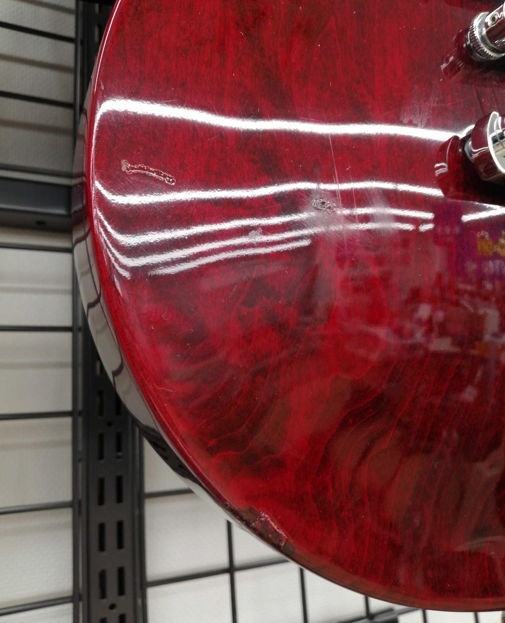 打痕、補修跡あります。