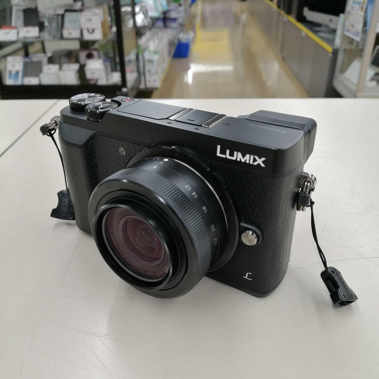 Panasonic パナソニック ミラーレス一眼カメラ パナソニック、世界最小ボディのミラーレス一眼「LUMIX GM
