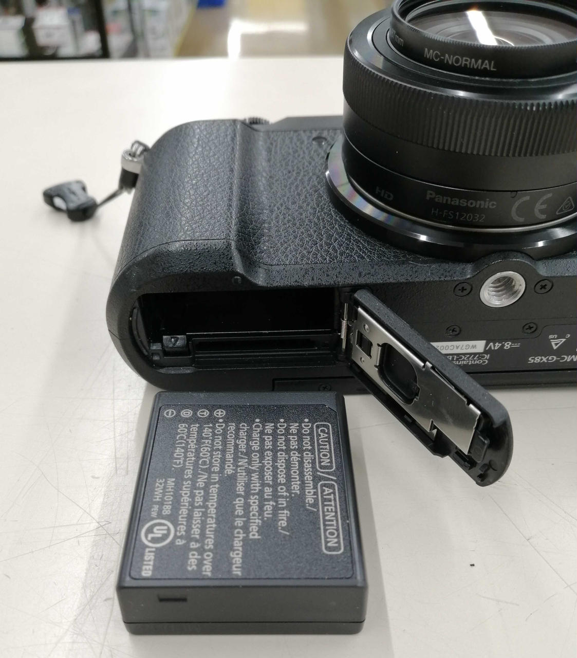 Panasonic DMC-G85M ミラーレス一眼 Amazon.com : Panasonic LUMIX G85 4K Digital Camera, 12-60mm