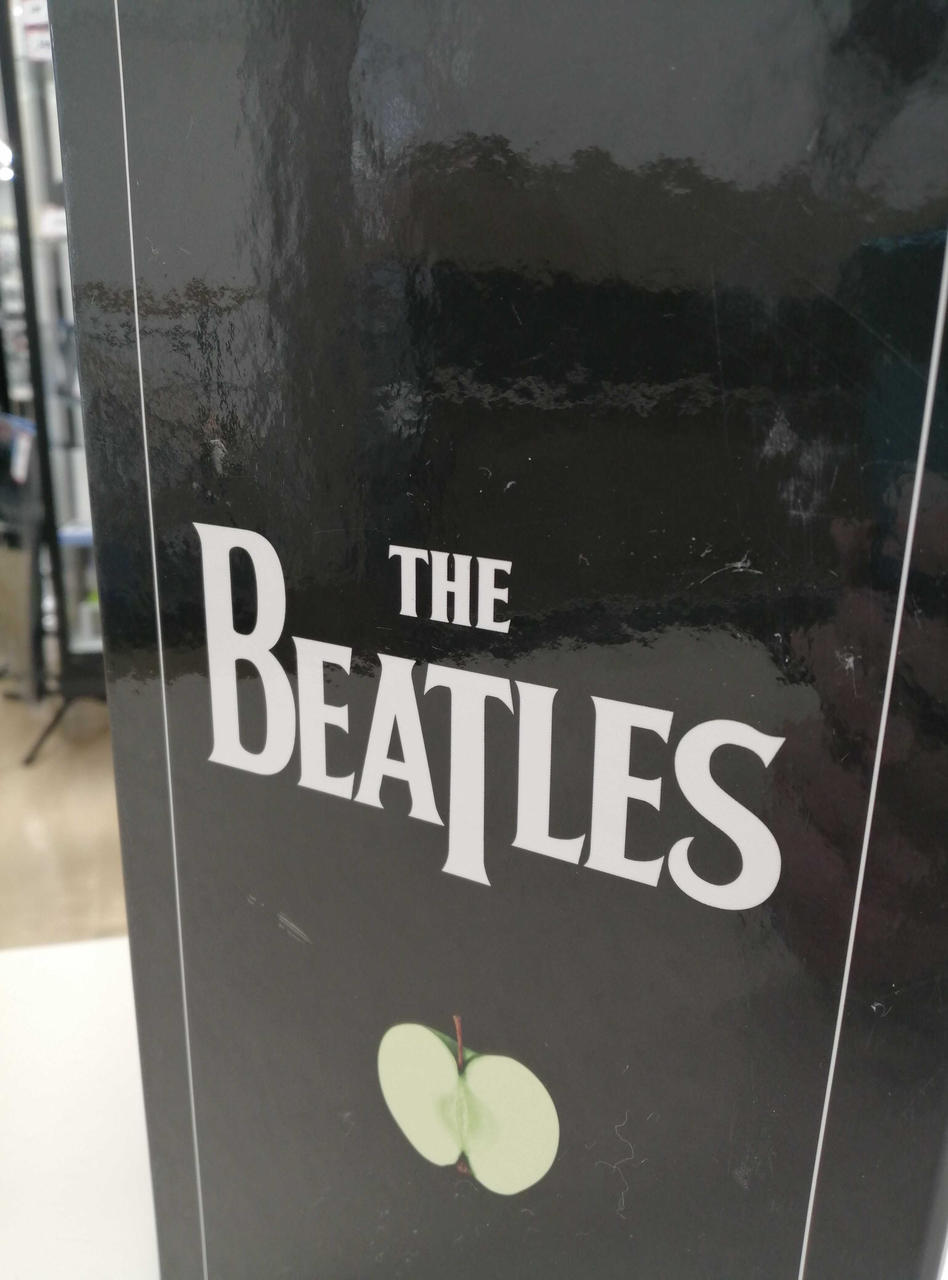 擦れた跡があります。