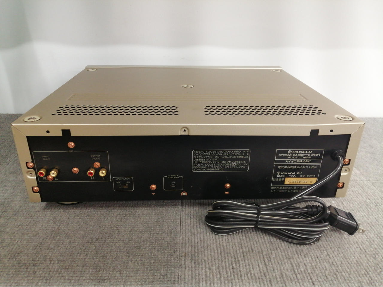 ジャンク　パイオニア　ステレオカセットデッキ　T-858　通電確認済み ジャンク パイオニア ステレオカセットデッキ T-858 通電確認