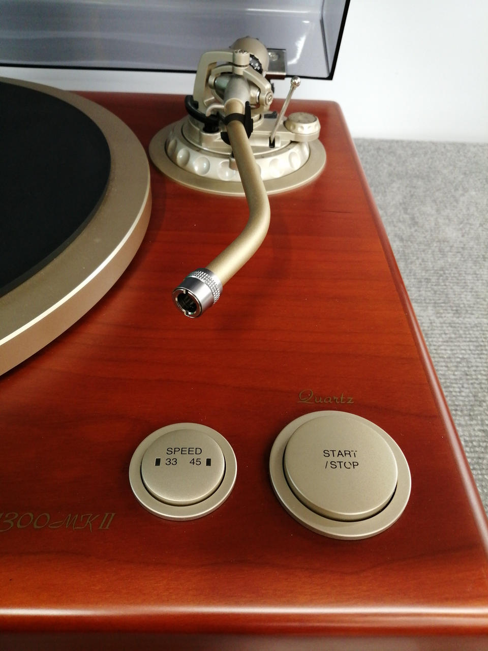 DENONのレコードプレーヤー レコード知り尽くしたデノン本気プレーヤー「DP-3000NE」完成度